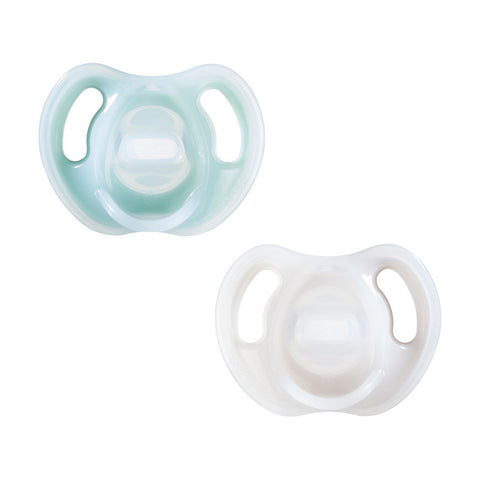Tommee Tippee Day / Night Orthodontic Pacifiers 3 Pack 0-6 Mo